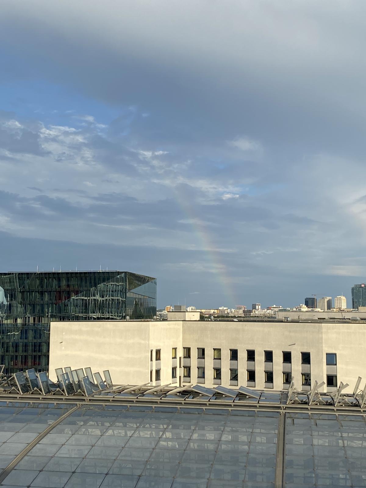 Der Regenbogen über Berlin als stimmungsvoller Abschluss